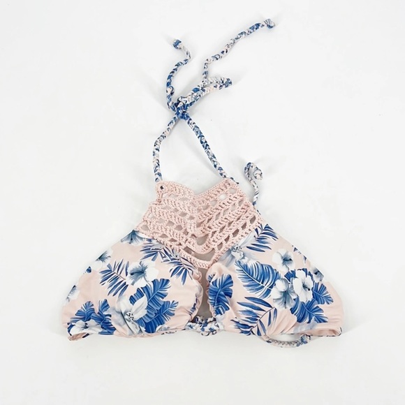 Frankie’s Bikinis Crochet Mimi Hawaiian Blush Tropical Pink Blue Floral Top - Picture 5 of 10